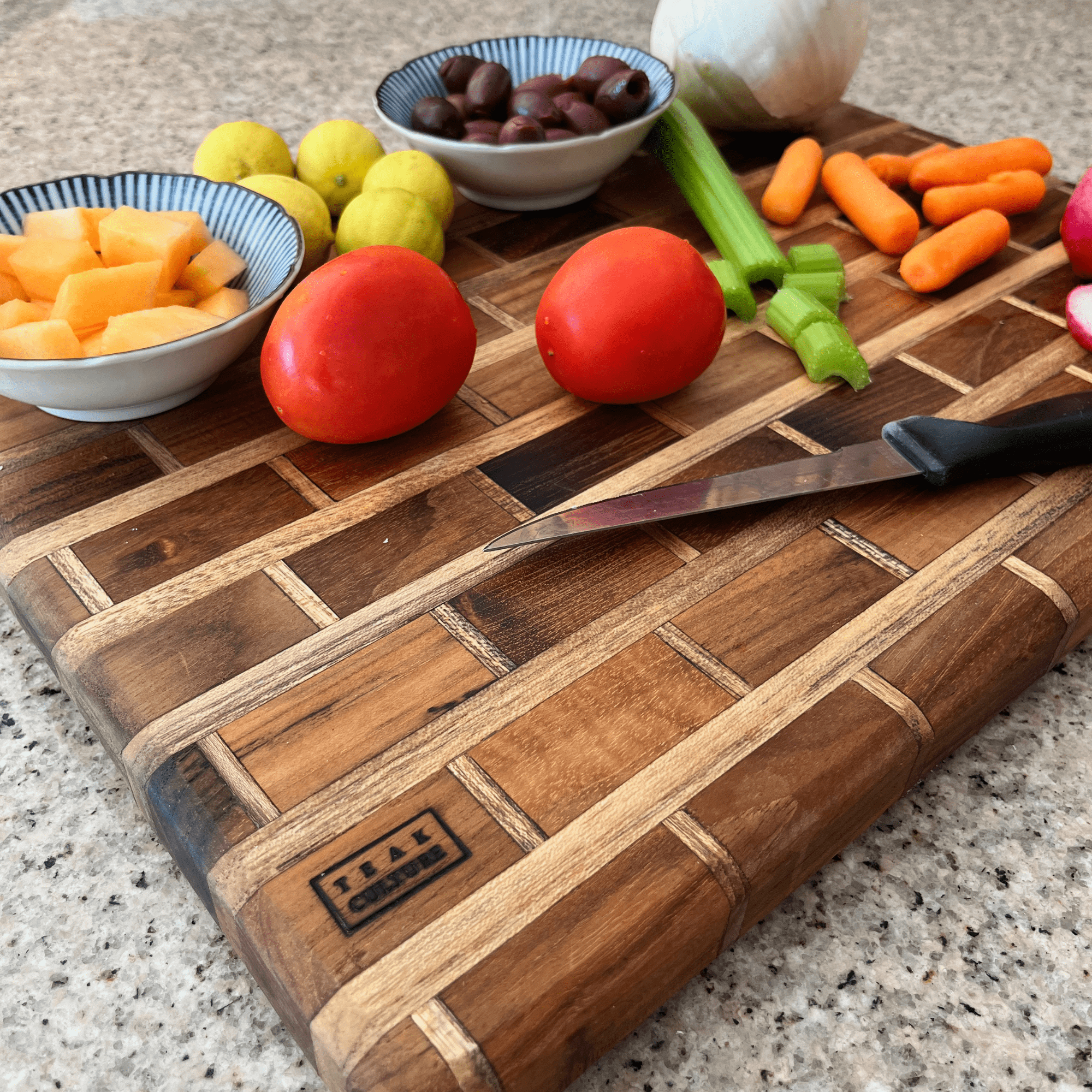 Artisanal Teak Charcuterie， Cutting， Cheese and Bread Board， Handmade， 16x12x1， for Slicing， Dicing and Food Serving