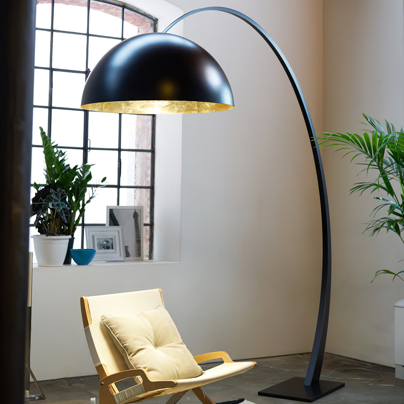 Arca Floor Lamp