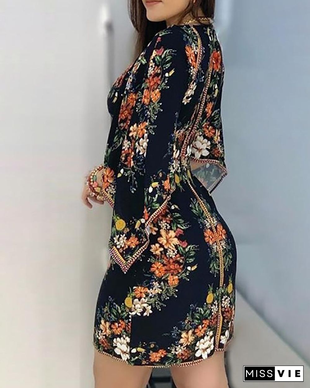 Floral Print Cape Sleeve Bodycon Dress P11840