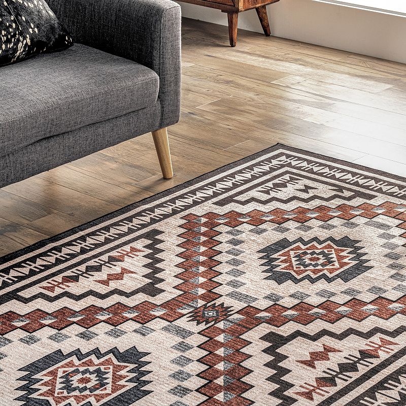 nuLOOM Leighton Machine Washable Southwestern Medallion Area Rug