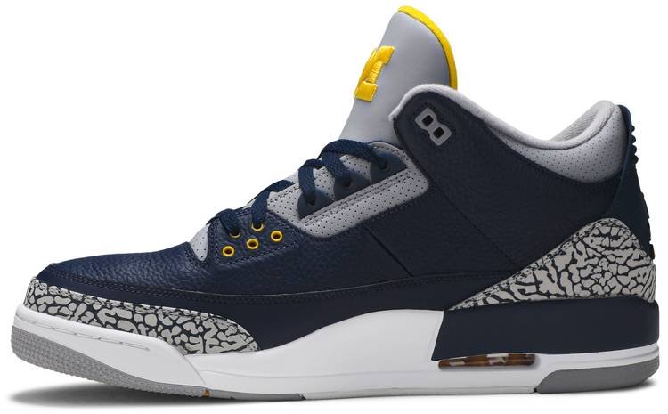 Air Jordan 3 Retro 'Michigan' PE AJ3-820064