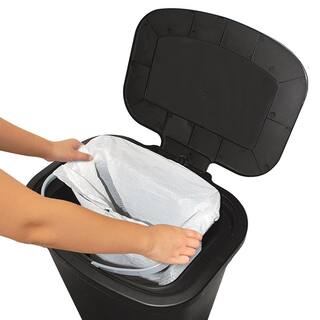 Glad 20 Gal. Black Step-On Plastic Trash Can with Clorox Odor Protection of The Lid GLD-74230-1