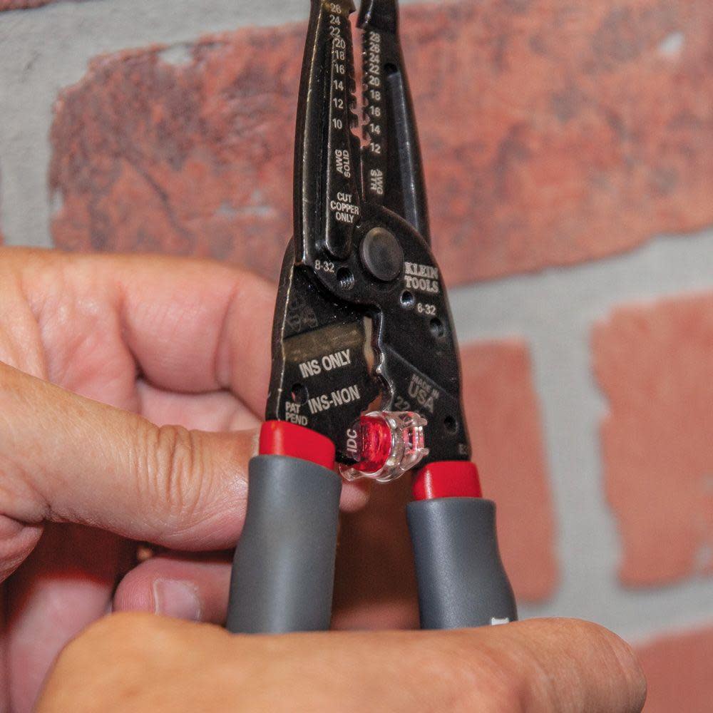 Wire Stripper/Crimper Multi-Tool