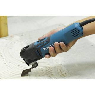 Makita 3 Amp Corded Variable Speed Oscillating Multi-Tool Kit With Blade Sanding Pad Sandpaper Adapter Hard Case TM3010CX1