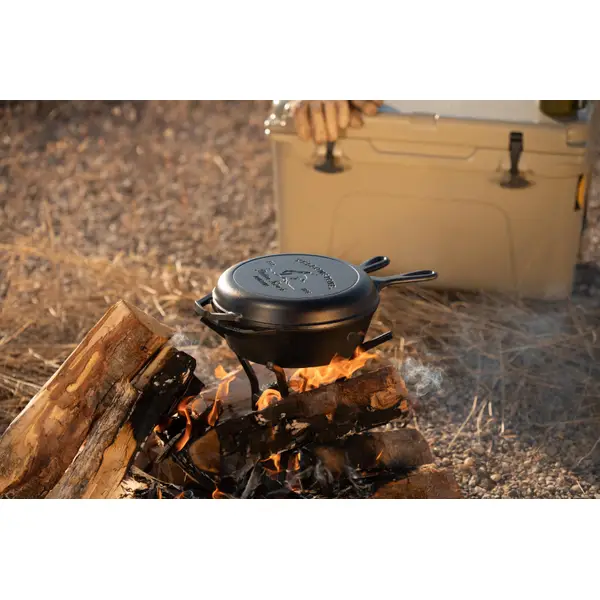 Lodge Yellowstone Seasoned Cast Iron Bucking Bronco Combo Cooker