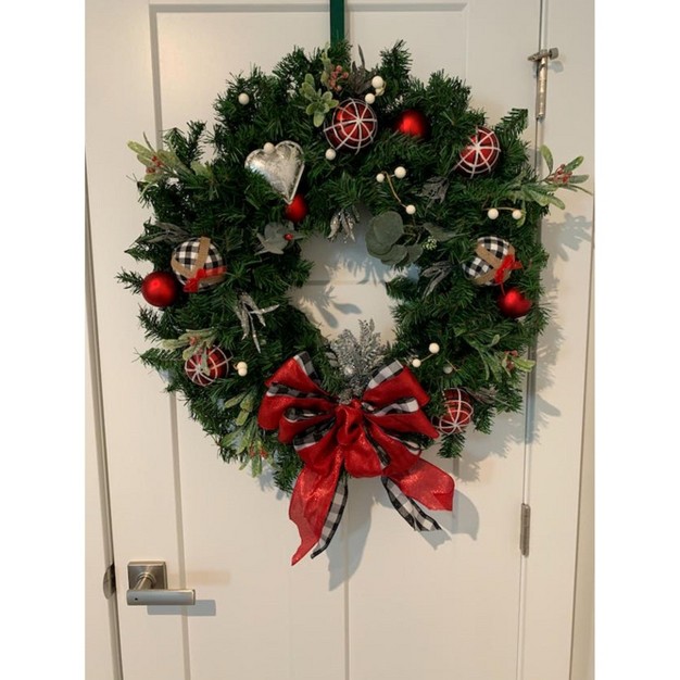 Unlit Canadian Pine Artificial Christmas Wreath