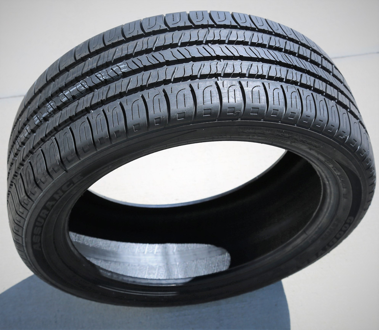 Goodyear Assurance AllSeason 225