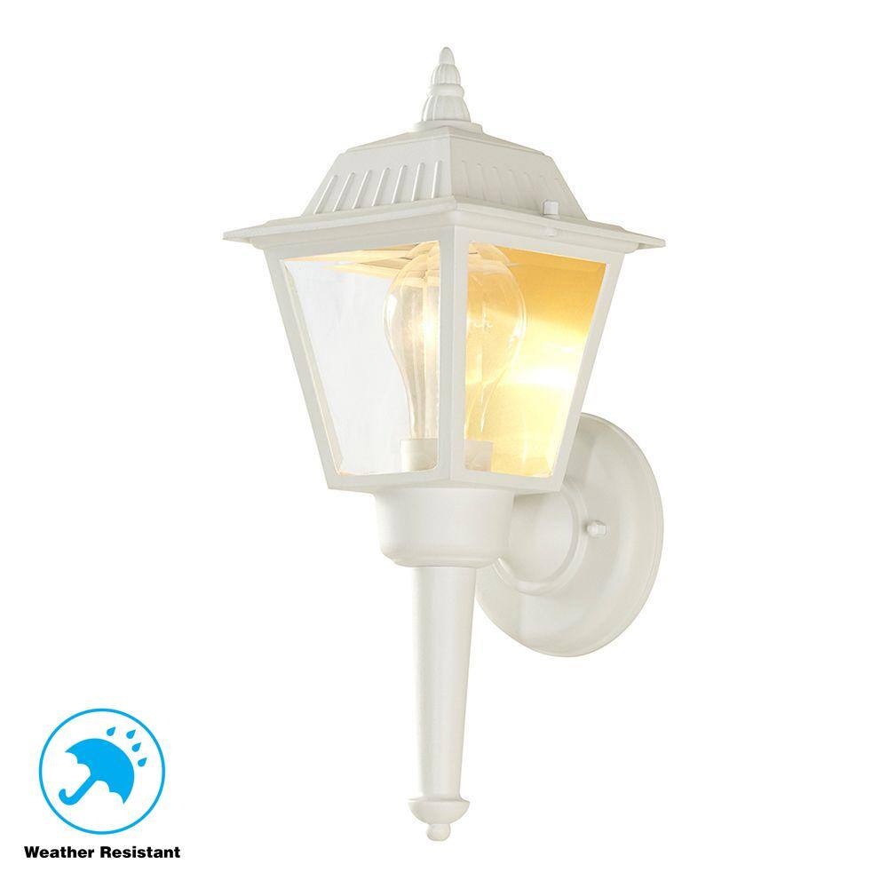 Hampton Bay 1-Light White Outdoor Wall Light Fixture with Clear Glass HW 5004