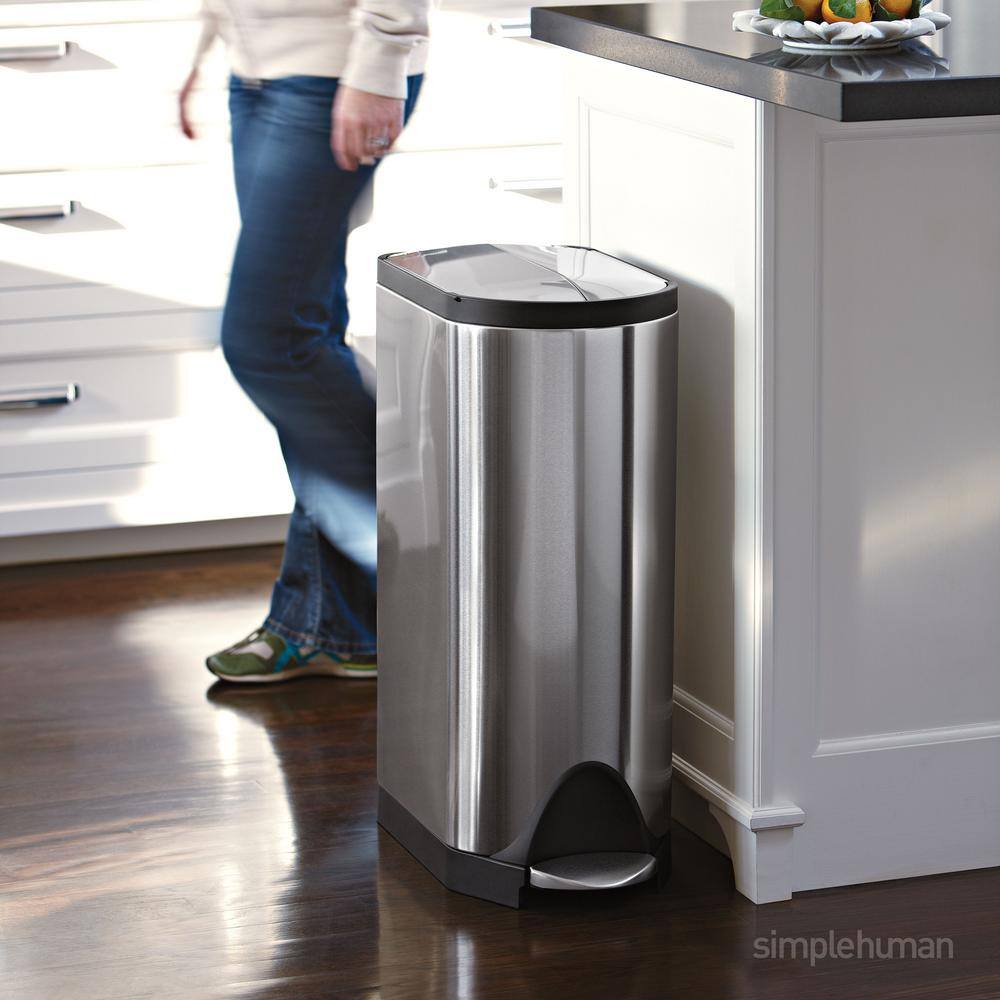 simplehuman 45-Liter Fingerprint-Proof Brushed Stainless Steel Butterfly Step-On Trash Can CW1897