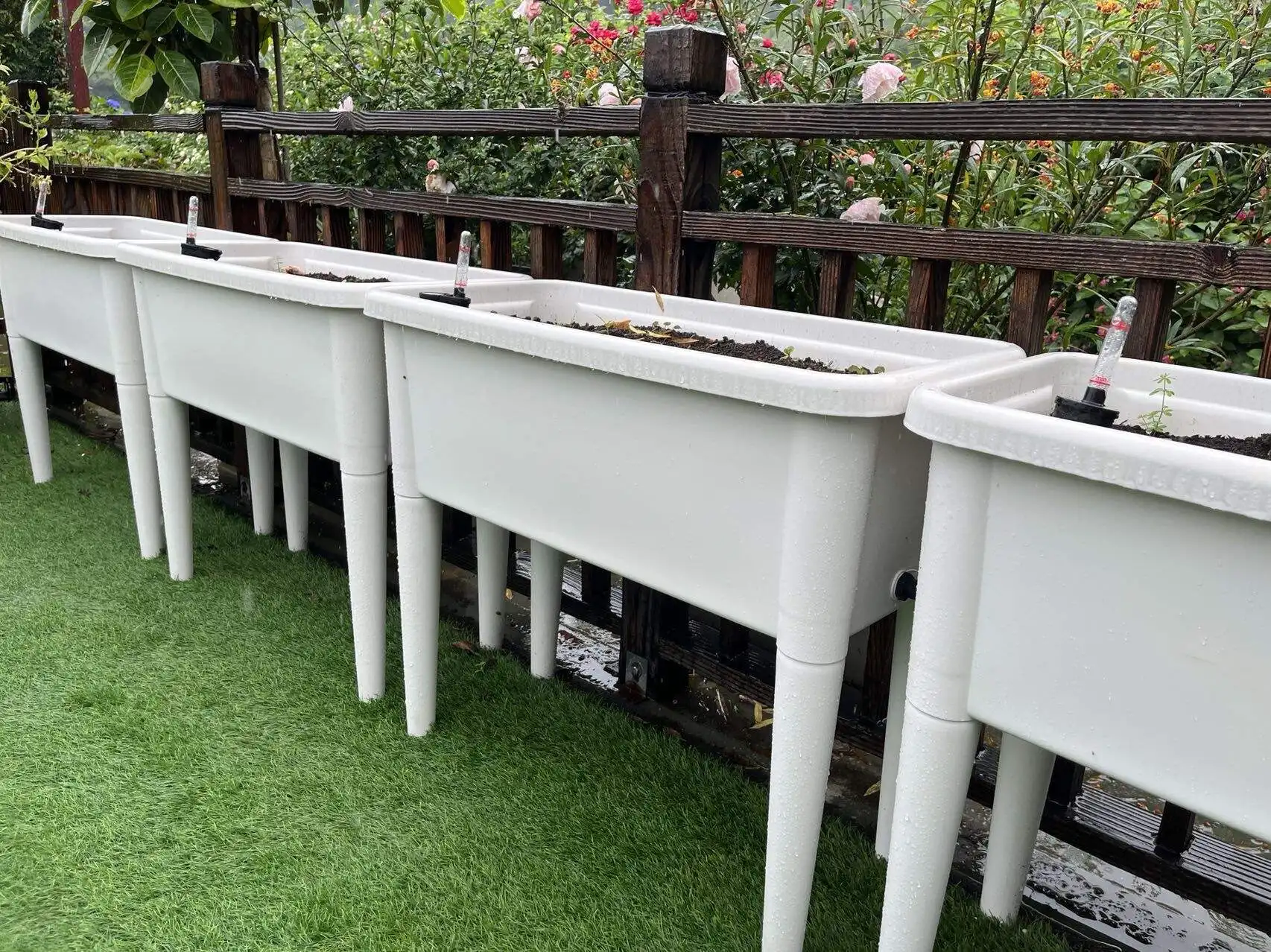 Factory Custom Big Outdoor Rectangular Plastic Raised Garden Bed with Legs Masetas Flower Pots for Vegetables Flower Herb Patio