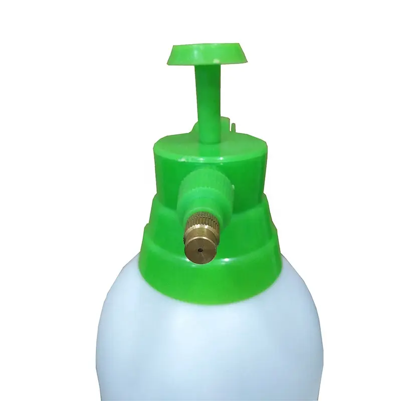 The manufacturer provides 2L portable plastic direct pressing machine miniature sprayer