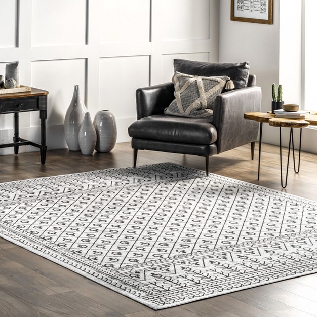 Nuloom Casandra Machine Washable Moroccan Motif Area Rug