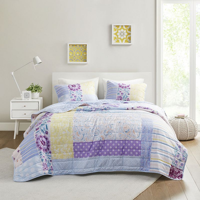 Intelligent Design Joanna Patchwork Printed Cotton Quilt Set