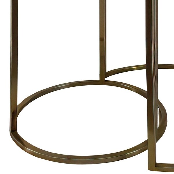 21， 18 Inch Transitional Style Round Marble Top Nesting End Table， Set of 2， Metal Frame， White， Brass