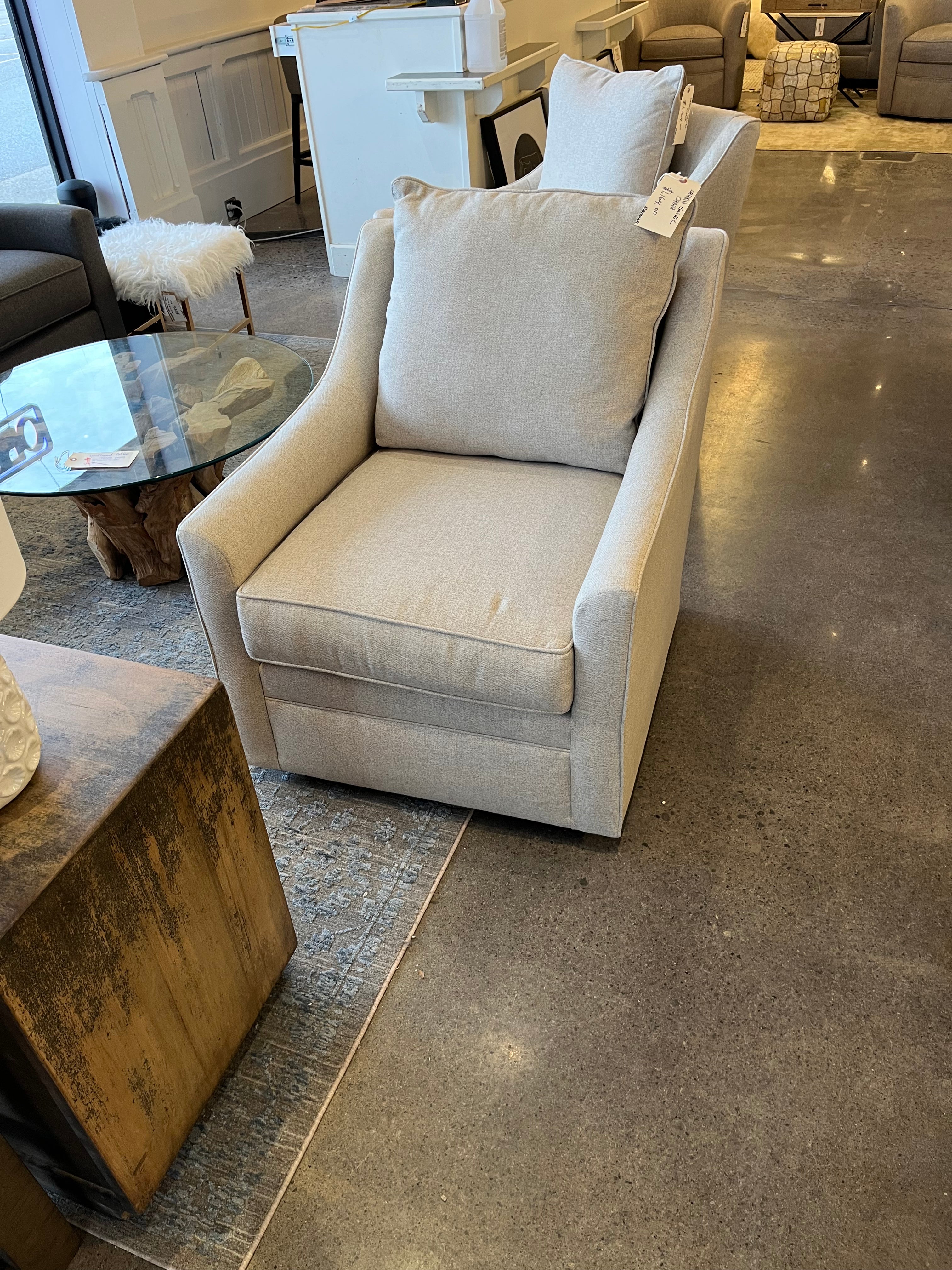 LARKIN SWIVEL CHAIR