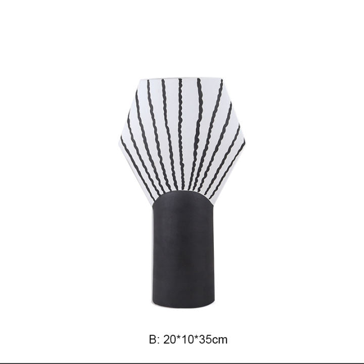 Pillar Vase -Black C Fa-D21023C