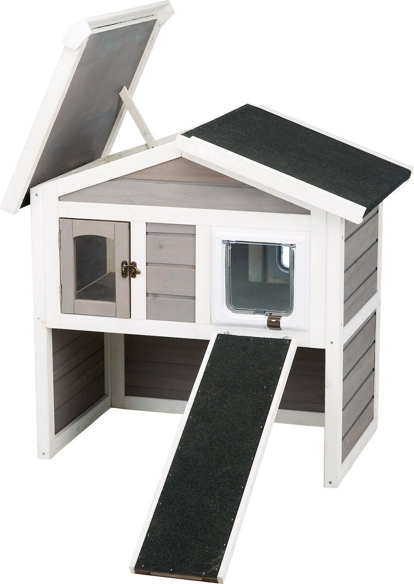 TRIXIE Natura Insulated Cat House with Ramp