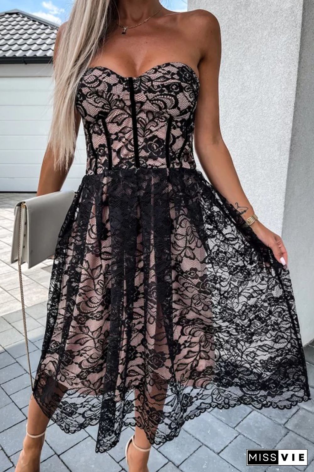 Sexy Solid Lace Strapless Cake Skirt Dresses