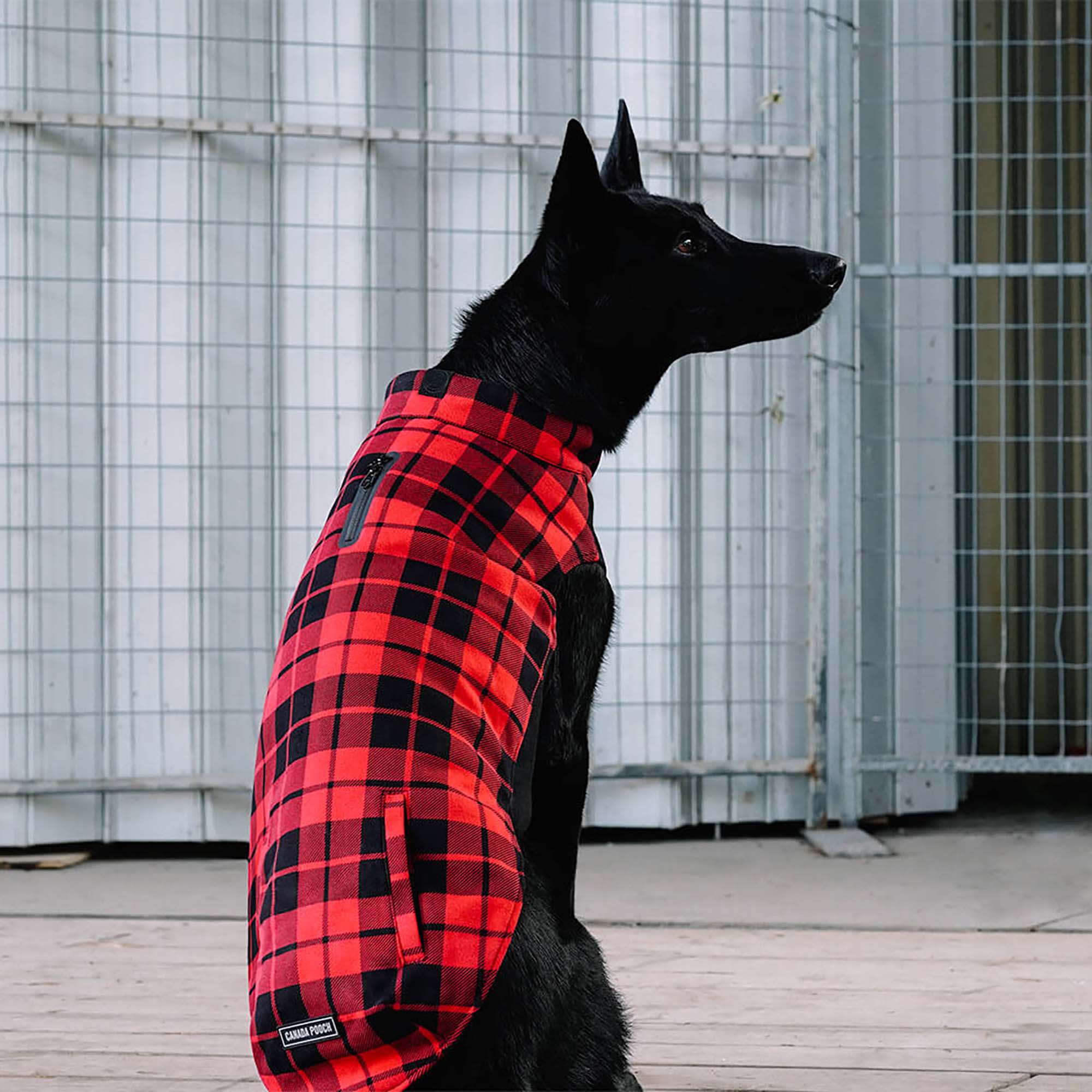 Canada Pooch Red Plaid Thermal Tech Dog Fleece， X-Small