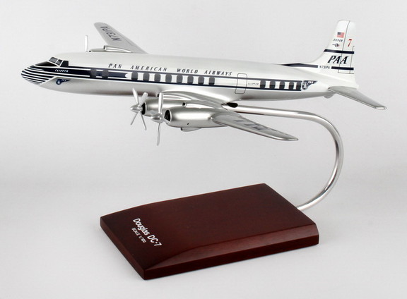 Executive Series Pan American Dc 7C 1/100 (Kdc7Cpa...