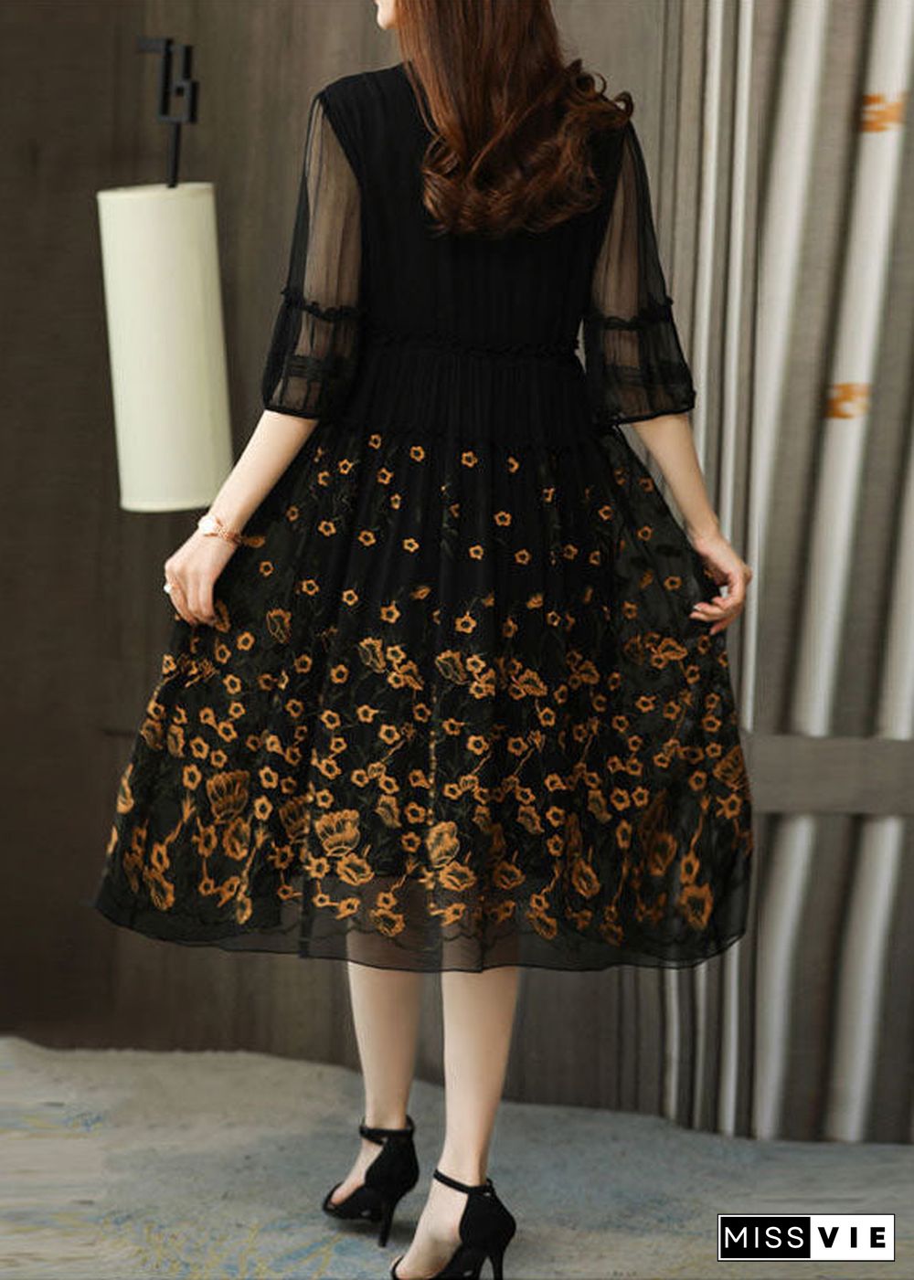 Modern Black Embroideried Chiffon Cinched Dress Summer