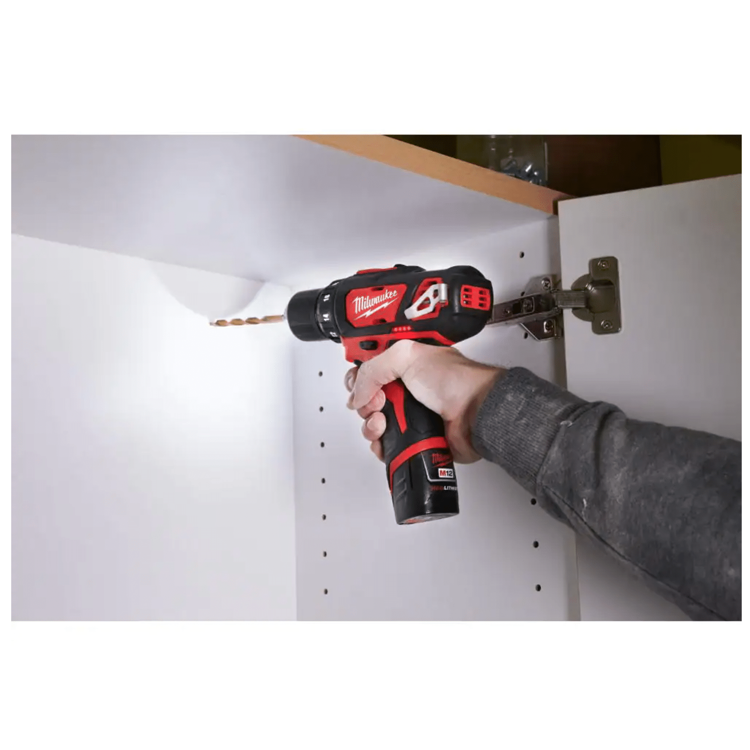 Milwaukee M12 12V Lithium-Ion Cordless 3/8 in. Drill/Driver Kit with M12 3/8 in. Ratchet and 6.0 Ah XC Battery Pack (2407-22-2457-20-48-11-2460)