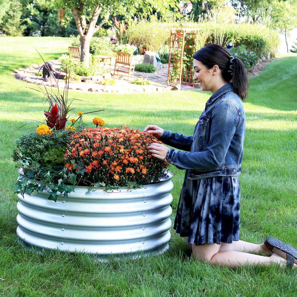 Sunnydaze Decor Sunnydaze 36 in. (91.44 cm) Round Galvalume Steel Raised Garden Bed - Silver HST-945