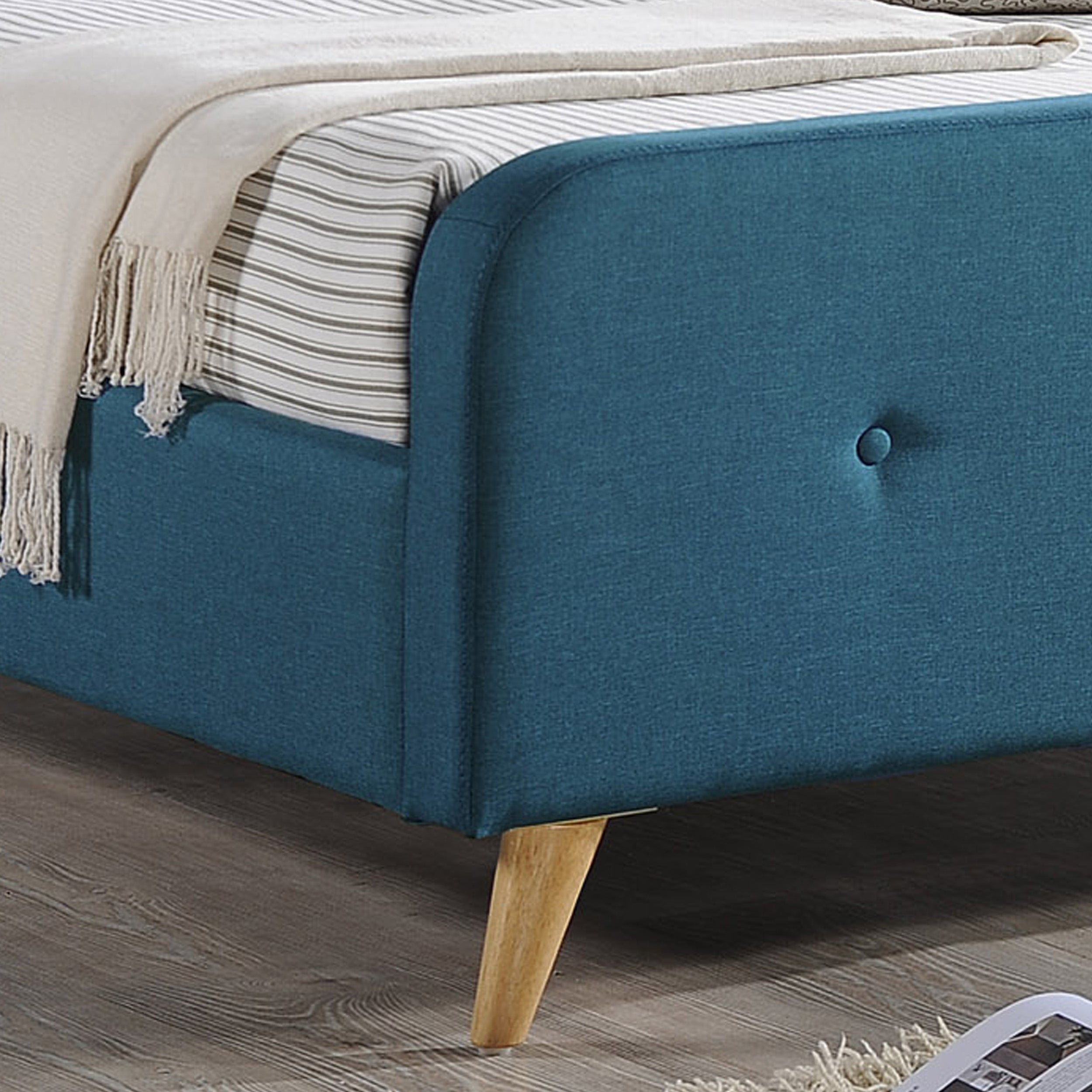 Hirver Modern Glam Button-Tufted Queen Velvet Bed Frame with Splayed Legs