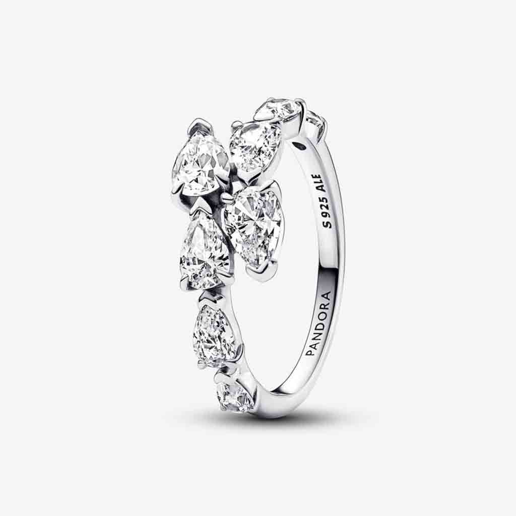 PANDORA  Sparkling Overlapping Band Ring