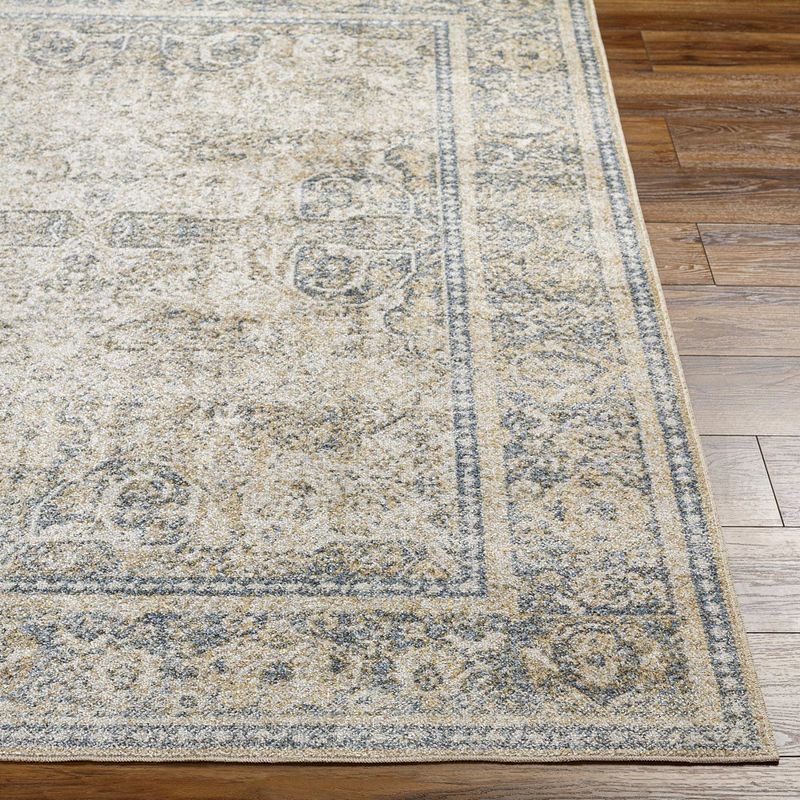 East Traditional Washable Area Rug