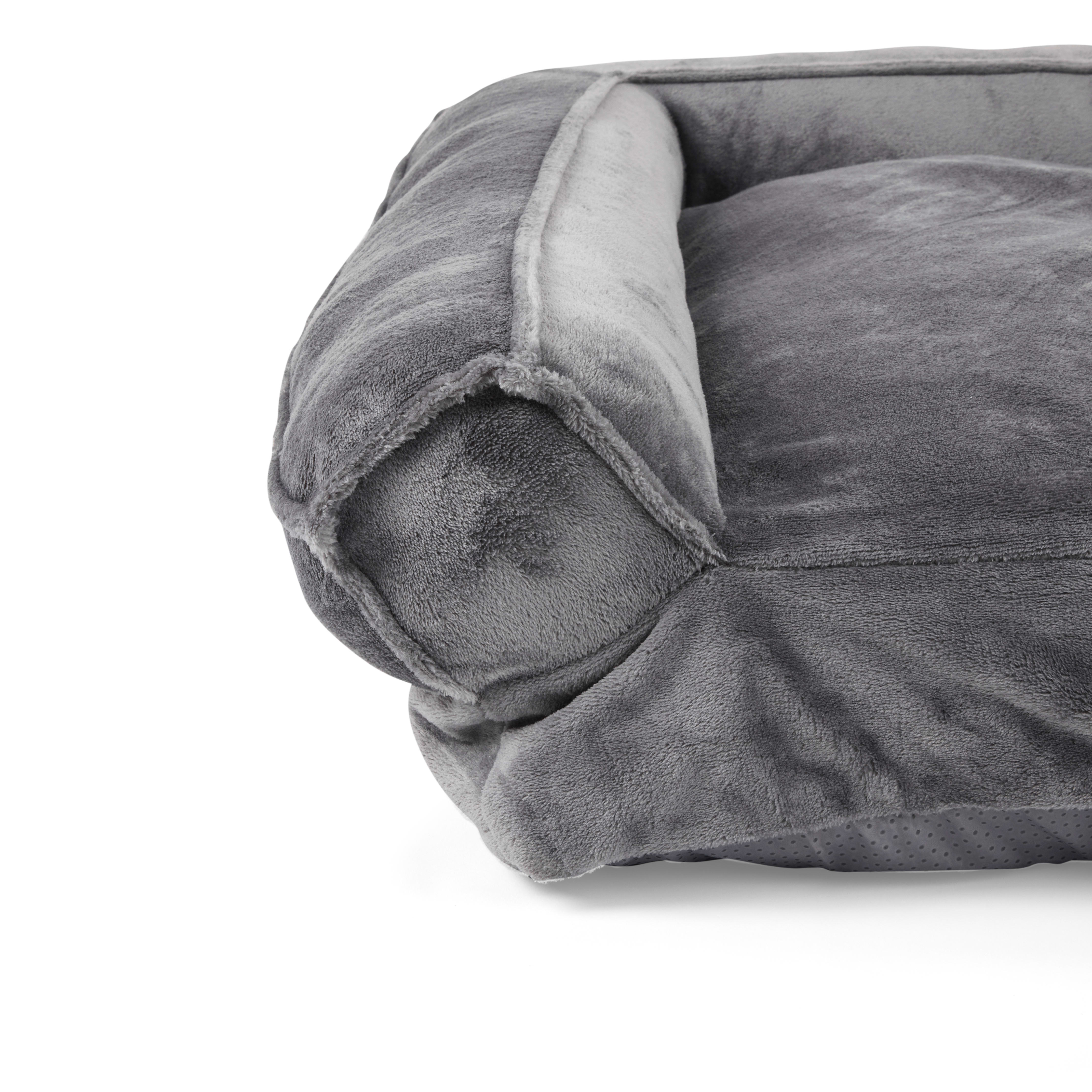 EveryYay Essentials Snooze Fest Grey Corner Dog Bed， 48