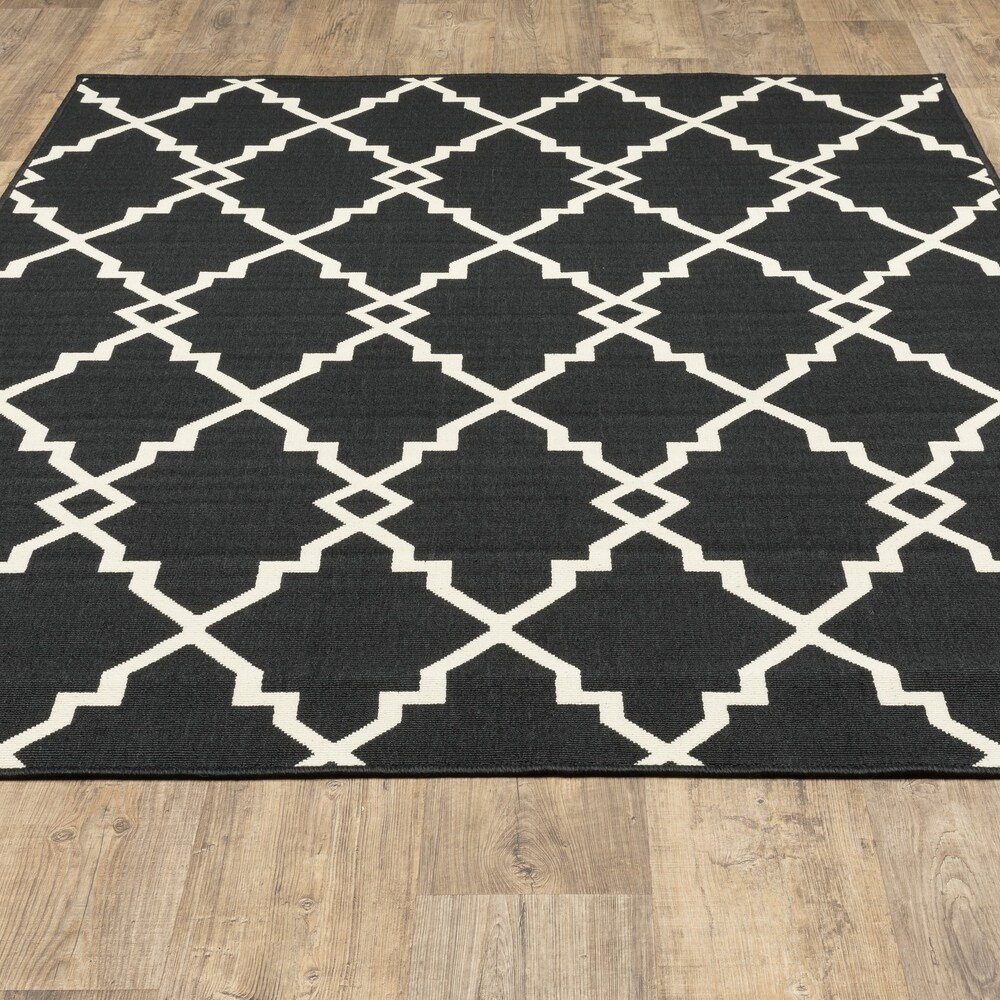 Style Haven Marianna Ornate Lattice Black/ Off White Loop Pile Indoor Outdoor Area Rug