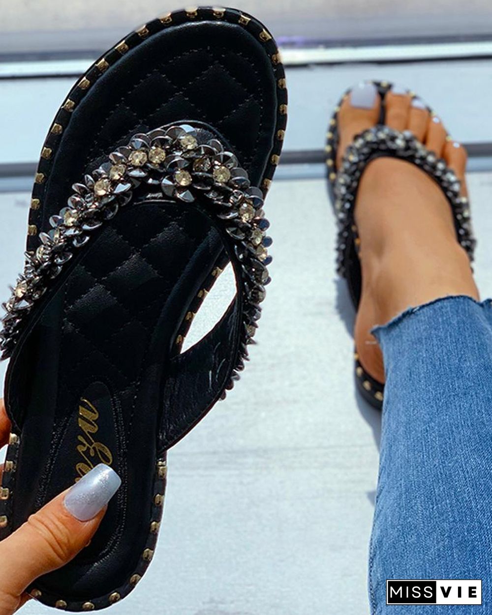 Studded Toe Post Flat Sandals