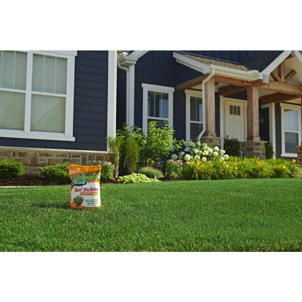 Scotts Turf Builder 13.35 lbs. 5000 sq. ft. SummerGuard Lawn Fertilizer with Insect Killer 49013