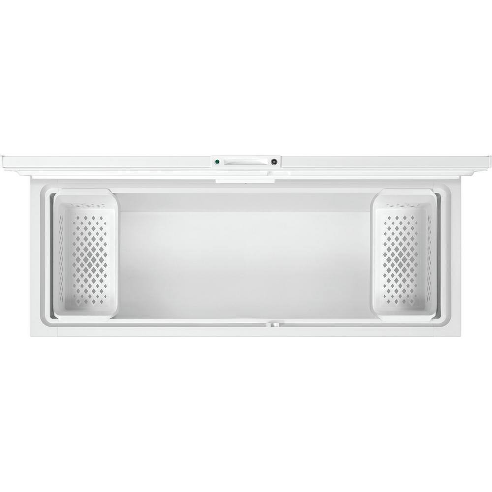 Frigidaire 19.8 cu. ft. Chest Freezer in White FFCL2042AW