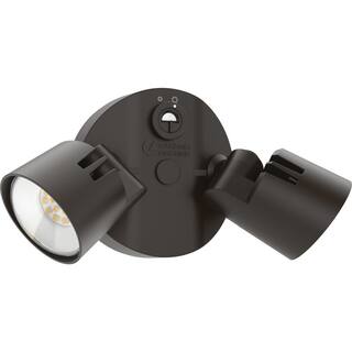 Lithonia Lighting Contractor Select HGX Dark Bronze Outdoor Integrated LED Flood Light with Dusk to Dawn Photocell HGX LED 2RH ALO 40K 120 PE DDB M2