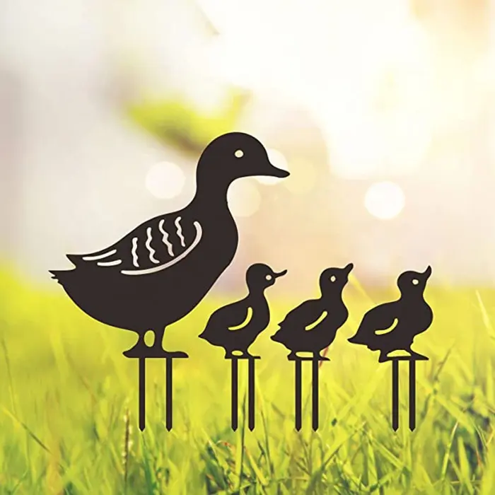 Metal duck  Garden Stakes Patio Animal Ornament Outdoor Decorative Stake Accessories  for Lawn Garden Decoration