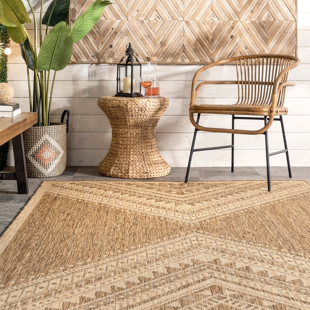Brooklyn Rug Co Landry Aztec Indoor/Outdoor Area Rug