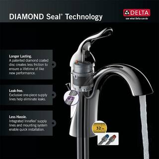 Delta Linden Single-Handle Pull-Out Sprayer Kitchen Faucet with Multi-Flow and High Arc Waterfall Spout In Chrome 4153-DST