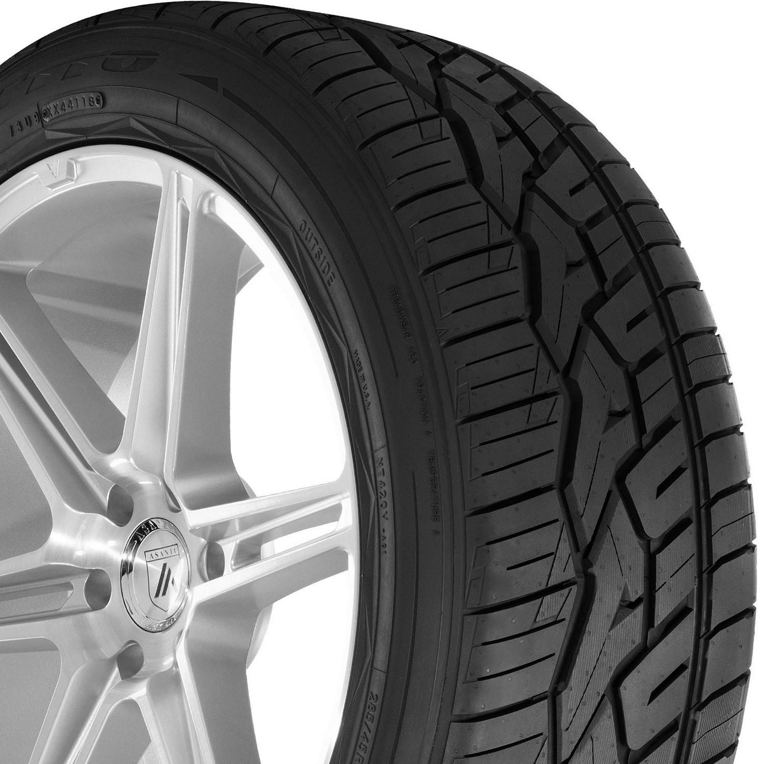 Nitto NT420V All Season 275/55R20 117H XL Light Truck Tire