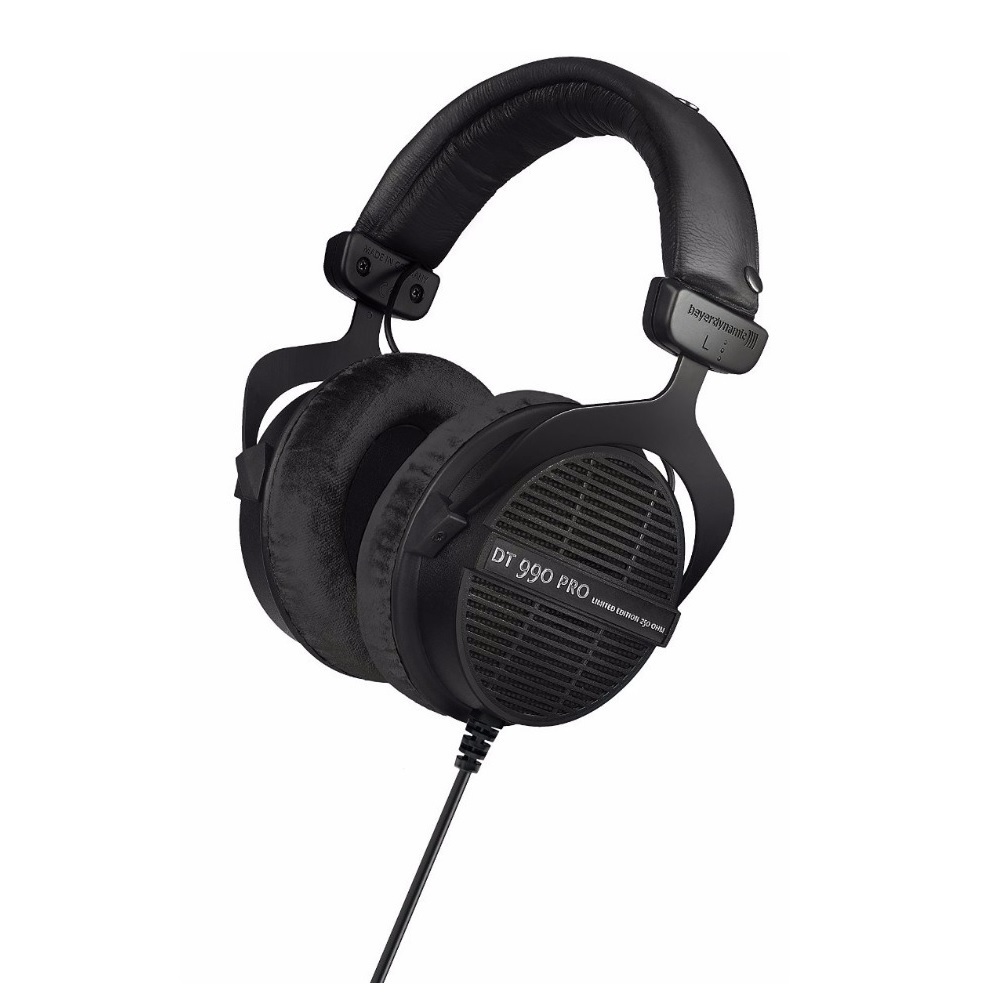 Beyerdynamic DT 990 PRO Studio Headphones (Ninja Black， Limited Edition) Bundle