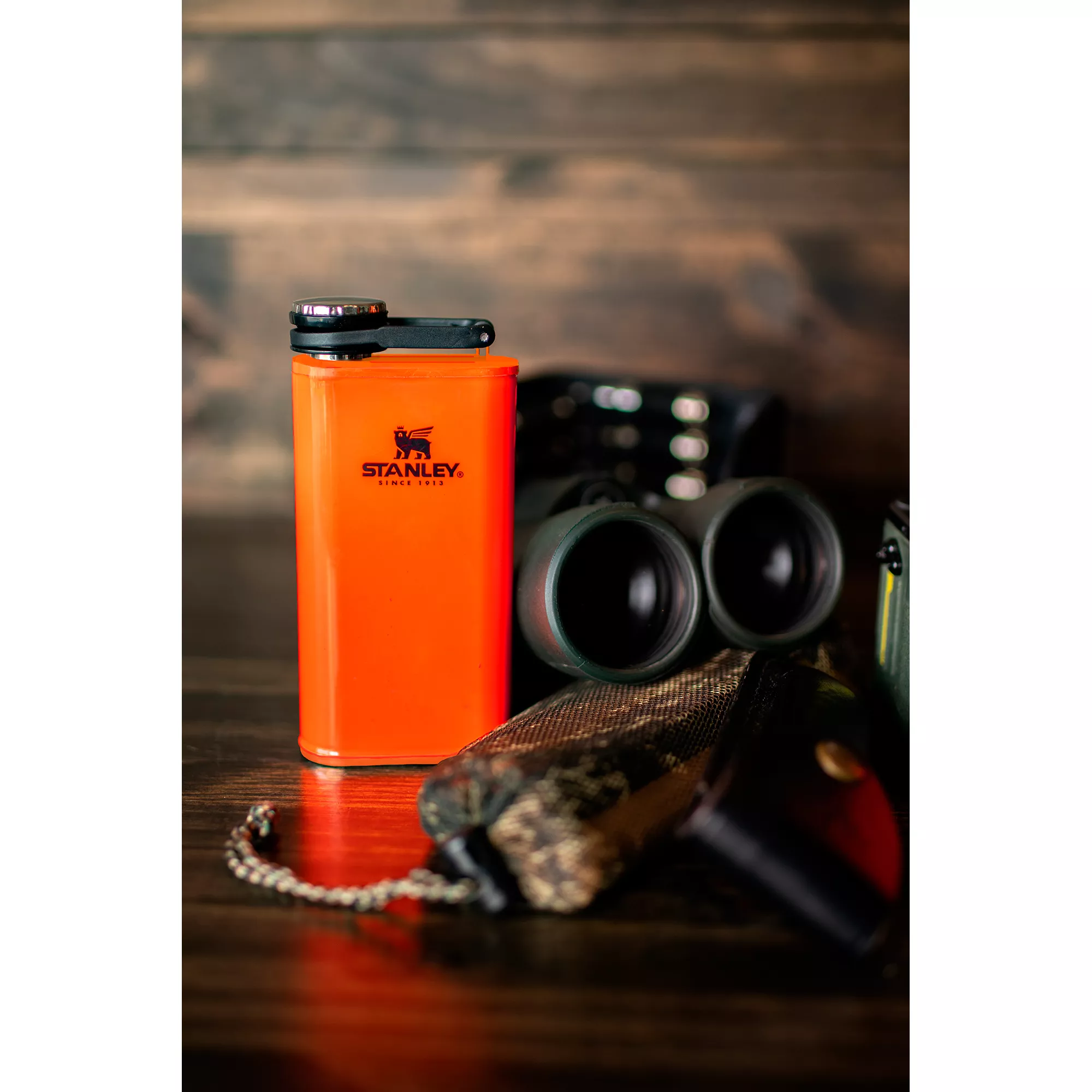 Stanley 8 oz Wide Mouth Flask， Blaze Orange