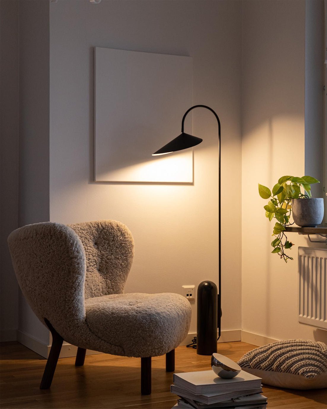 Arum Floor Lamp