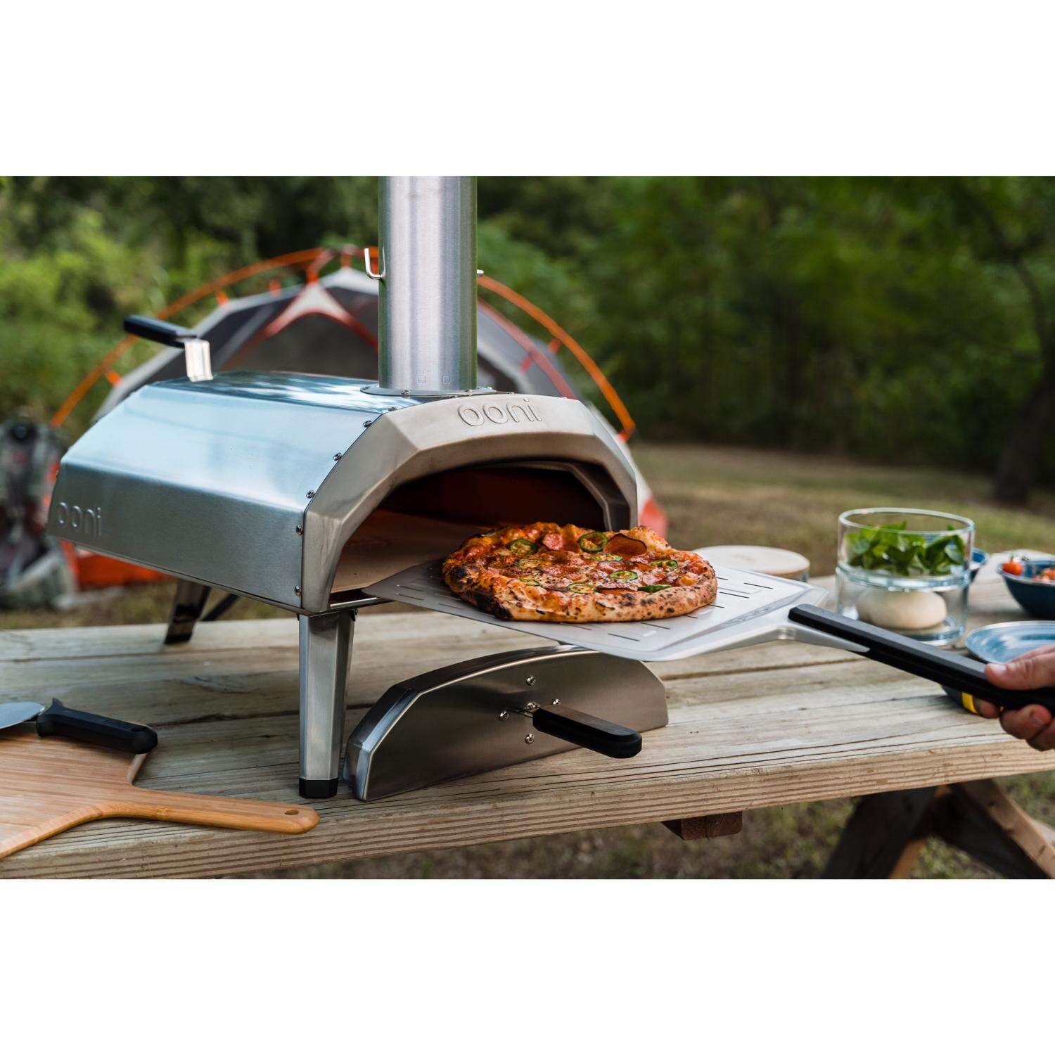 Ooni Karu 12 in. Charcoal/Wood Chunk Outdoor Pizza Oven Silver