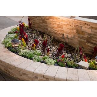 MSI Mixed Polished 0.5 cu. ft . per Bag (0.75 in. to 1.25 in.) Bagged Landscape Rock (28 bags  Covers 14 cu. ft.) MMIX3POL40HP