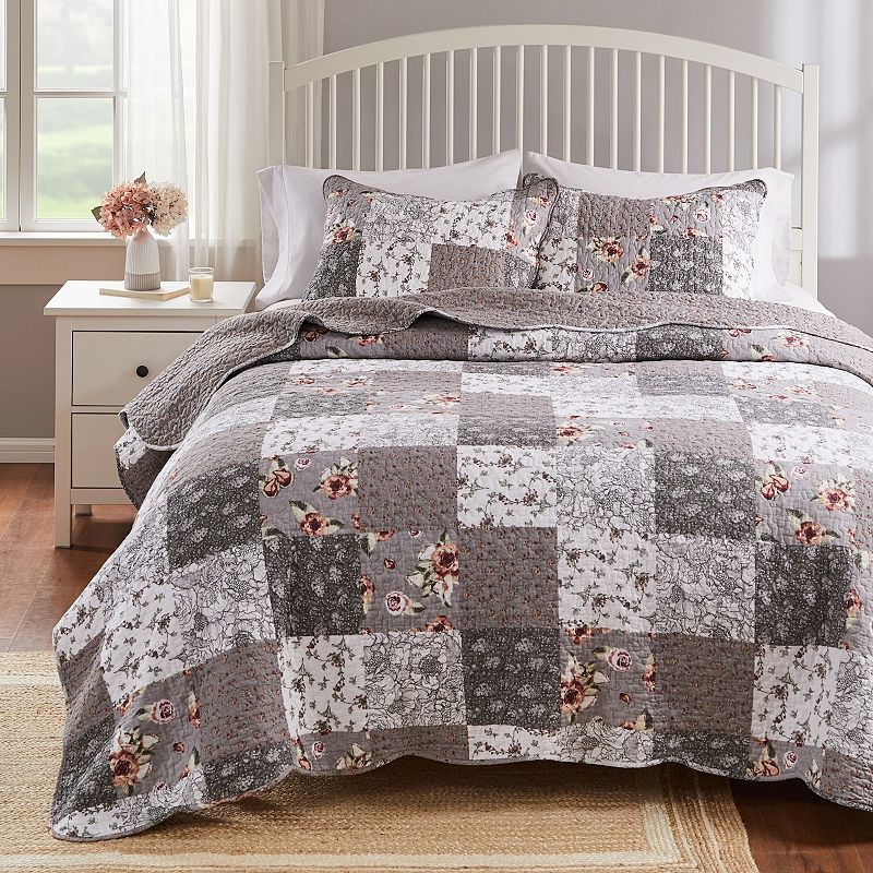 Barefoot Bungalow Giulia Quilt Set