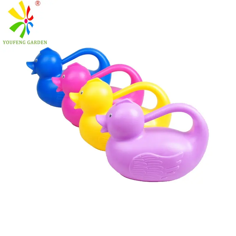 Factory supply  2L plastic elephant cute watering can