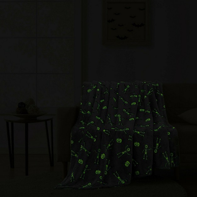 Kate Aurora Halloween Spooky Glow In The Dark Dancing Skeletons Soft amp Plush Oversized Throw Blanket Gray