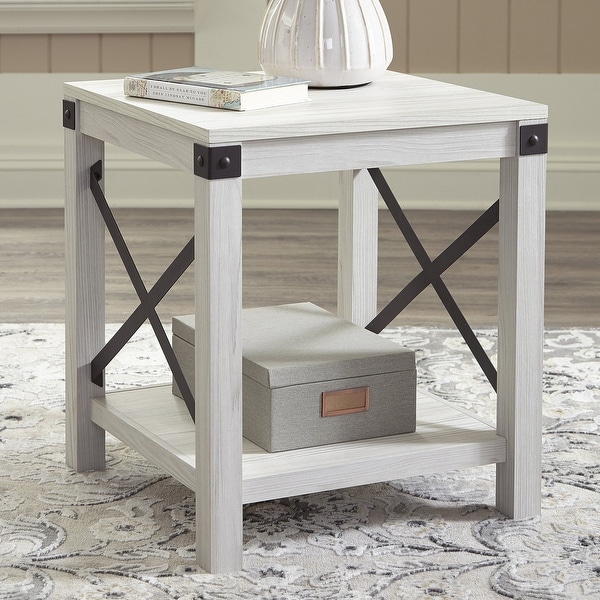 Bayflynn Square End Table - 20