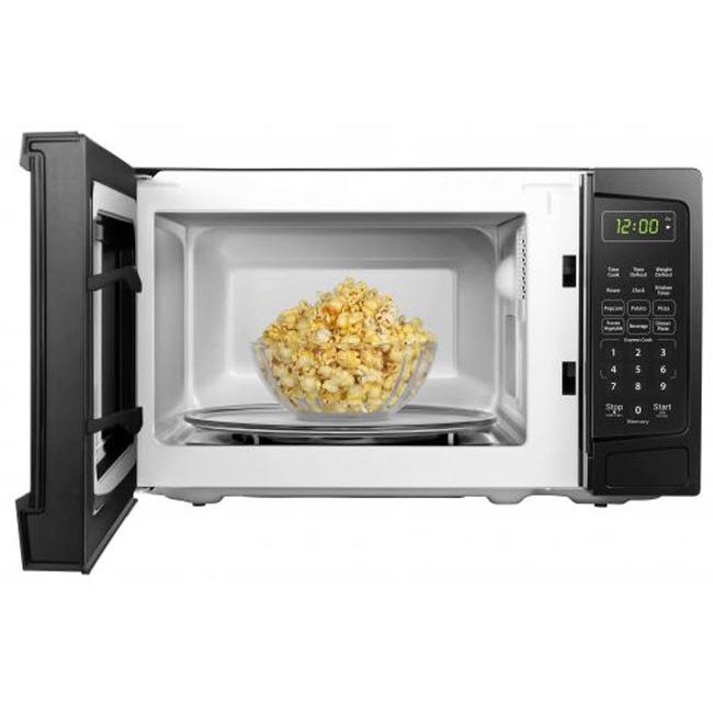 Danby 19-inch, 0.9 cu.ft. Countertop Microwave Oven with 6 Convenient Auto Cook Options DBMW0920BBB